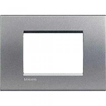 Bticino livinglight - Placa 3 módulos tech