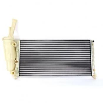 Radiador de refrigeración del motor THERMOTEC D7F046TT
