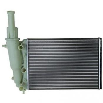 Radiador de refrigeración del motor Nissens 61856 - Radiador de alta calidad, diseñado para una óptima disipación del calor, fabricado con materiales duraderos, compatible con múltiples modelos de vehículos, fácil instalación y eficiencia mejorada
