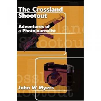 Tiroteo en Crossland - Edición en Rústica de John W. Myers