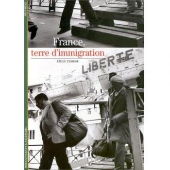 Immigration Earth Fragrance by Gallimard