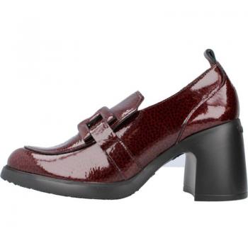 Mocasines de mujer Wonders Caribu, color burdeos, con diseño elegante y cómodo, fabricados en materiales de alta calidad, suela antideslizante y plantilla acolchada para mayor confort