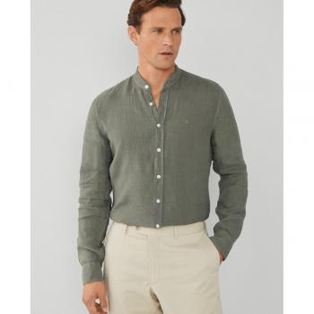Camisa de lino slim fit lisa en color kaki para hombre