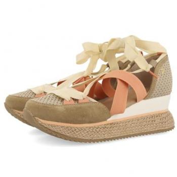Sandal Zapatos Gioseppo modelo 72191-Totnesbe para mujer en color beige, talla 40, con cuña