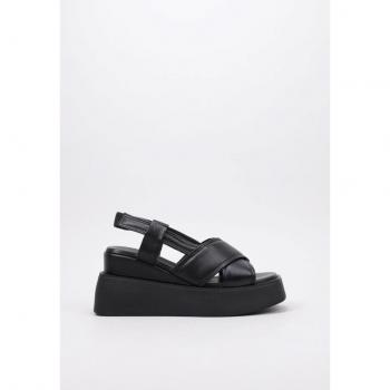 SANDRA FONTAN - DELOS 41 Zapatillas Negras