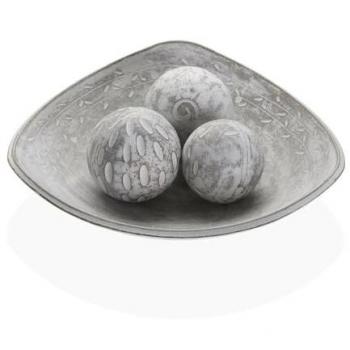 Centro de Mesa Versa Blanco con tres bolas decorativas 31,5 x 9 x 31,5 cm