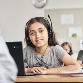 EPOS EDU 12 Auriculares estéreo con micrófono, control en línea, conexión por cable, USB, certificados para Chromebook