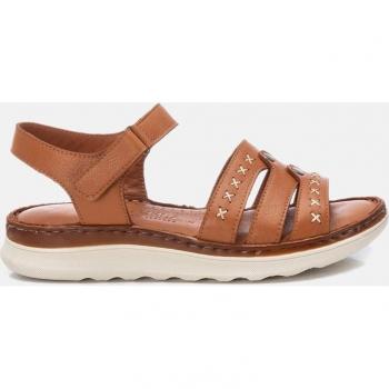 Sandalias planas de mujer Carmela de piel con cierre autoadherente en color camel
