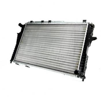 Radiador de refrigeración del motor Thermotec D7A015TT, tipo de radiador, diseñado para optimizar el enfriamiento del motor, fabricado con materiales de alta calidad, compatible con múltiples modelos de vehículos, incluye conexiones y adapt