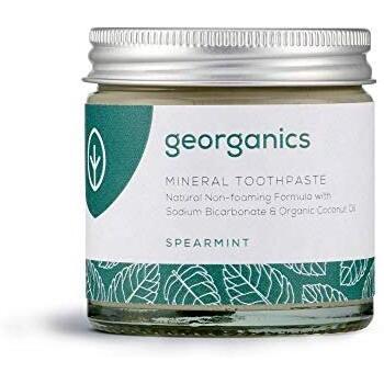 Georganics - Organic Mineral-Rich Teeth Whitening Toothpaste - Non-foaming Formula with Organic Virgin Coconut Oil - Vegan, SLS, Cruelty and Fluoride Free - Spearmint - 60ml