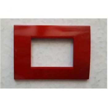 Placa Compatible Living Light ABS 3-4-7 Postes Colorida Rojo Oscuro - 4 Orificios