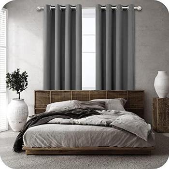 Amazon Brand - Umi Cortinas Opacas Dormitorio Moderno para Ventanas con Ollaos Juego de 2 Piezas 132x138cm Gris Claro