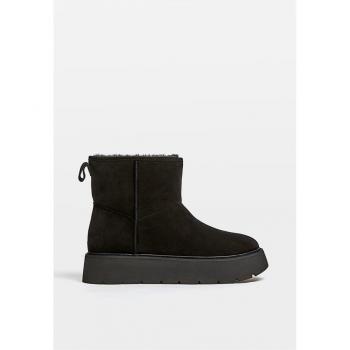 Stradivarius Flat Leather Ankle Boots with Faux Fur - Black