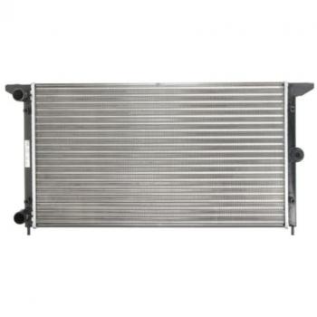 Radiador de refrigeración del motor NISSENS 63991 - Radiador de alta calidad, diseñado para un rendimiento óptimo en la refrigeración del motor, fabricado con materiales duraderos, compatible con múltiples modelos de vehículos, fácil instalación y
