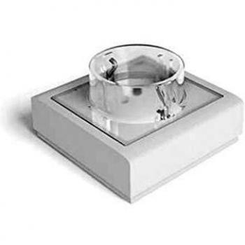 FAMATEL – Base | TT | 16A | 250V | Superficie | Serie Living 8000