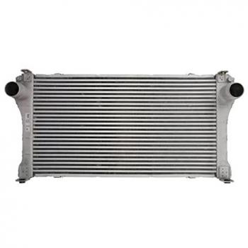 Intercooler NISSENS 96401 - Intercooler de alto rendimiento, fabricado por Nissens, diseñado para optimizar la refrigeración del motor, compatible con diversos modelos de vehículos, construido con materiales de alta calidad para garantizar dur