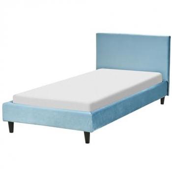 Cama individual tapizada en terciopelo azul claro 90 x 200 cm con marco de listones y patas de madera estilo moderno Fitou