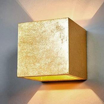 Aplique Yade en forma de cubo color dorado
