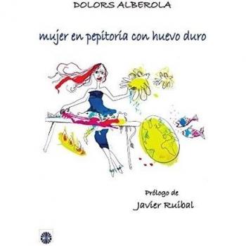 Mujer en pepitoria con huevo duro