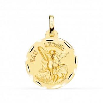 Medalla de San Miguel Arcángel en Oro 18k con borde y detalles tallados de 18 mm.