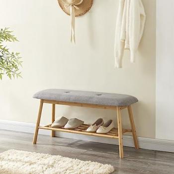 Banco Zapatero Römnitz de Bambú con Asiento Tapizado para 3 Pares - Gris y Color Natural, Dimensiones 45 x 90 x 30 cm