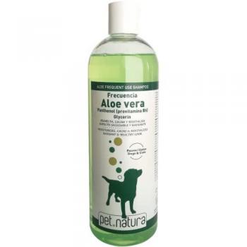 Champú Humectante y Calmante para Mascotas con Aloe Vera - PetNatura 750 ml