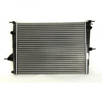 Radiador de refrigeración del motor NISSENS 637606, tipo: radiador, características: diseño eficiente para la refrigeración del motor, fabricado por Nissens, número de referencia 637606