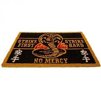 Alfombra de Entrada Pyramid Cobra Kai No Mercy Oficial