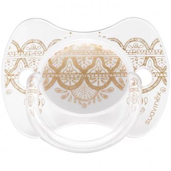 Chupete premium Suavinex Couture con tetina fisiológica de silicona, diseño étnico en tonos blancos y dorados, para bebés de 4 a 18 meses.
