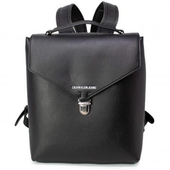 Calvin Klein Sculpted Flap Mujer Backpack Negro
