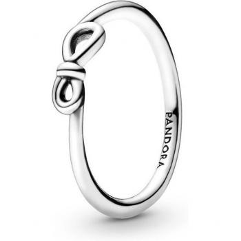 Anillo Pandora Nudo Infinito de Plata de Ley con Detalle en Forma de Infinito