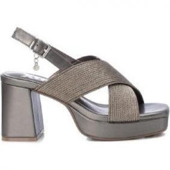 Sandalia de tacón 142338 plomo Xti - Elegantes sandalias de mujer con cierre de hebilla