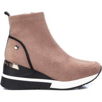 Botín Xti 140057 Taupe para Mujer con Cuña de 7cm y Cierre de Cremallera Color Beige Talla 40