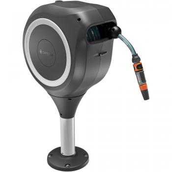 Portamanguera Gardena RollUp Ø 13 mm Madera Automático De suelo 20 m, con enrollador de manguera que gira 360º, protegido contra heladas y rayos UV, adecuado para terrazas
