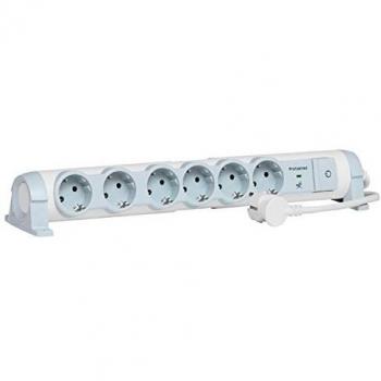 Legrand, 694656 Bases Múltiples Confort y Seguridad - Regleta con 6 enchufes, protección contra sobretensiones, 6 tomas corrientes con interruptor, cable de 1,5 mts, color blanco y gris, 6 tomas + interruptor