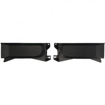 Parachoques delantero BLIC 6502-07-0935913P con rejilla integrada, diseño específico para vehículo, material plástico de alta resistencia, acabado en negro mate, fácil instalación y ajuste preciso