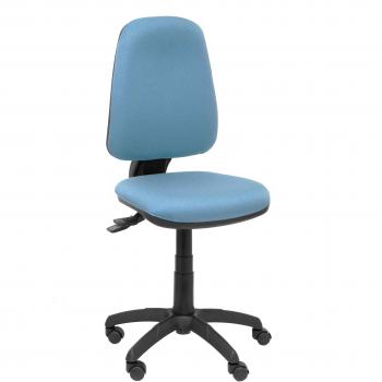 Silla de Oficina Piqueras y Crespo Modelo Sierra S con Mecanismo Asincro, Regulable en Altura, Asiento y Respaldo Tapizado en Bali Azul Cielo con Base de Poliam