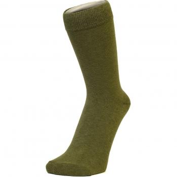 Los calcetines del tobillo del verde caqui llano