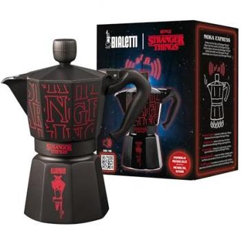 Cafetera Italiana Bialetti Moka Express 6 Tazas Edición Especial Stranger Things con Sonido y Cable USB-C, Negro/Rojo