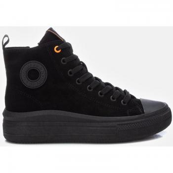 Botines de mujer Refresh con puntera de goma, doble suela, antelina negra y toques naranja, animal free