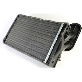 Intercambiador de calor y radiador de calefacción THERMOTEC D6W004TT, diseñado para sistemas de calefacción interior, eficiente en transferencia térmica, fabricado con materiales de alta calidad, compatible con diversas configuraciones de
