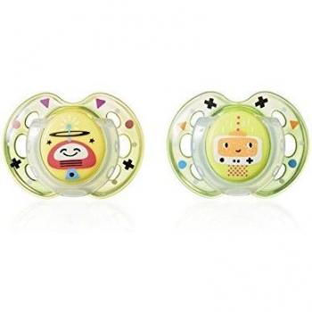Tommee Tippee Fun Style Soothers, Symmetrical Orthodontic Design, BPA-Free Silicone, 0-6m, Pack of 2 Dummies, Colours May Vary