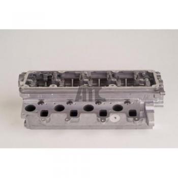 Culata AMC 908800 - Culata de motor, fabricada en aleación de aluminio, compatible con motores AMC, diseño optimizado para mejorar la eficiencia del flujo de aire, incluye orificios para válvulas y pasajes de
