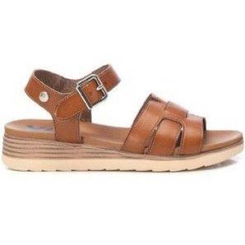 Sandalia de Mujer Xti 142900 Camel con Hebilla