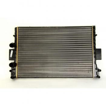 Radiador NISSENS 61985 para refrigeración del motor, compatible con múltiples vehículos, fabricado con materiales de alta calidad, diseño eficiente para optimizar la temperatura del motor y prevenir el sobrecalentamiento