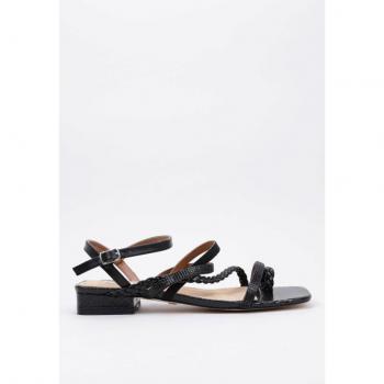 Sandalia plana mujer Maria Mare 68209 color negro, talla 36