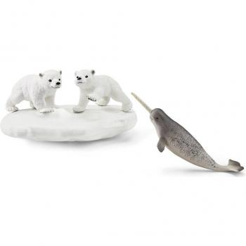 Schleich Wild Life Polar Bear Slide Playset 42531