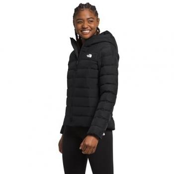 Chaqueta con capucha The North Face Aconcagua III negra intensa mujer - M, cazadora ligera, aislamiento térmico, diseño ajustado, tejido resistente al agua, capucha ajustable, múltiples bolsillos