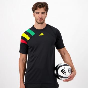 Camiseta de fútbol adidas Fortore 23 hombre, camiseta de manga corta, diseño deportivo, material transpirable, tecnología Climalite para la gestión de la humedad, ajuste regular, logotipo de adidas en el pecho