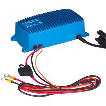 Victron Energy Cargador de Baterías Hidrófugo 24V 12A Blue Smart IP67 con Bluetooth y Opción de Inmovilizador (CEE 7/7)
